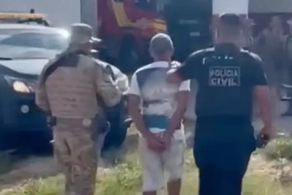 Homem preso pela polícia de Sergipe durante operação em Glória
