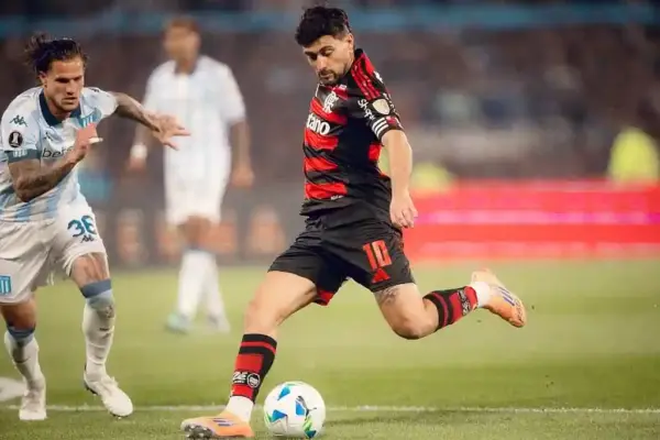 Flamengo segura pressão do Racing e está na final da Libertadores 2025