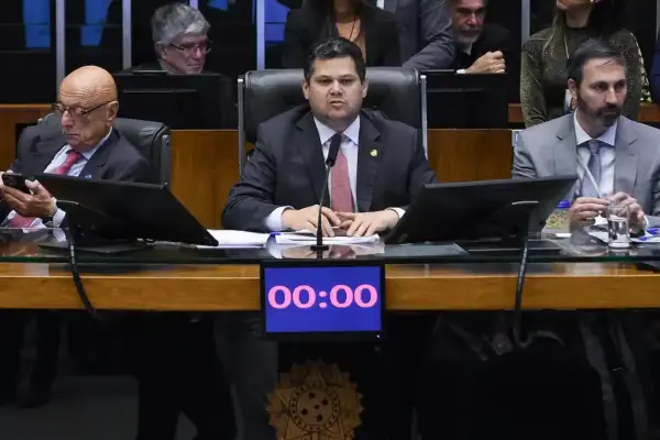 Senador Davi Alcolumbre durante Sessão conjunta do Congresso Nacional - Deliberação de Vetos