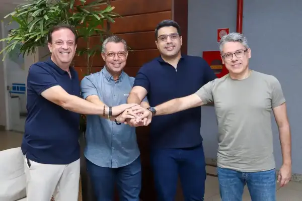 Fábio Mitidieri anuncia chapa majoritária para 2026
