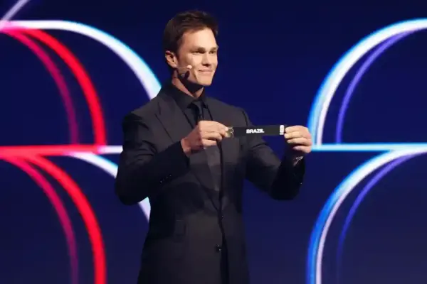 Tom Brady sorteou o Brasil para o Grupo C no sorteio da Copa do Mundo de 2026