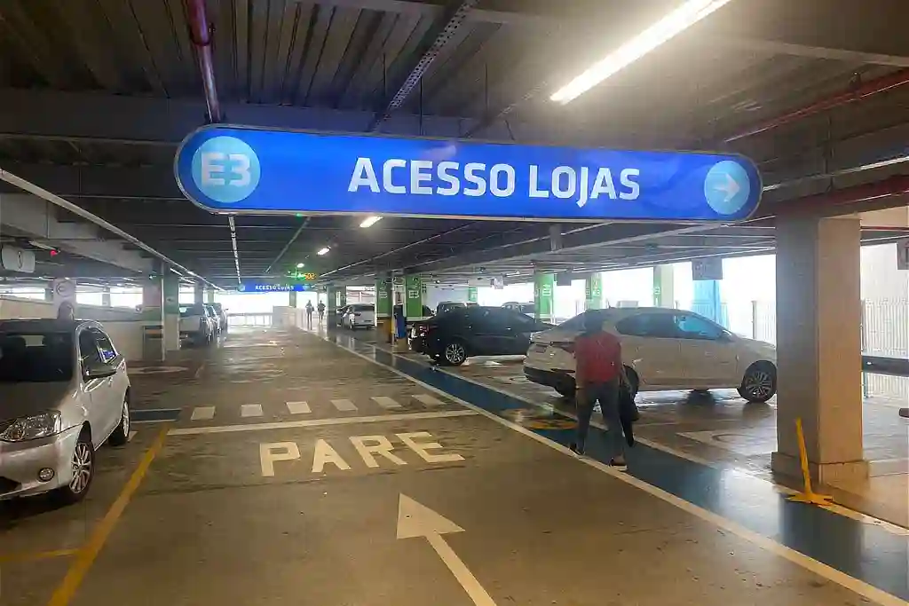 Estacionamento do RioMar Shopping em Aracaju