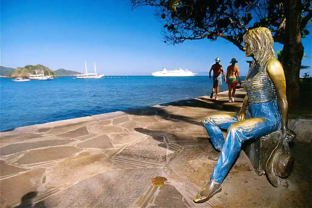 Estátua de Brigitte Bardot em Búzios, no Rio de Janeiro