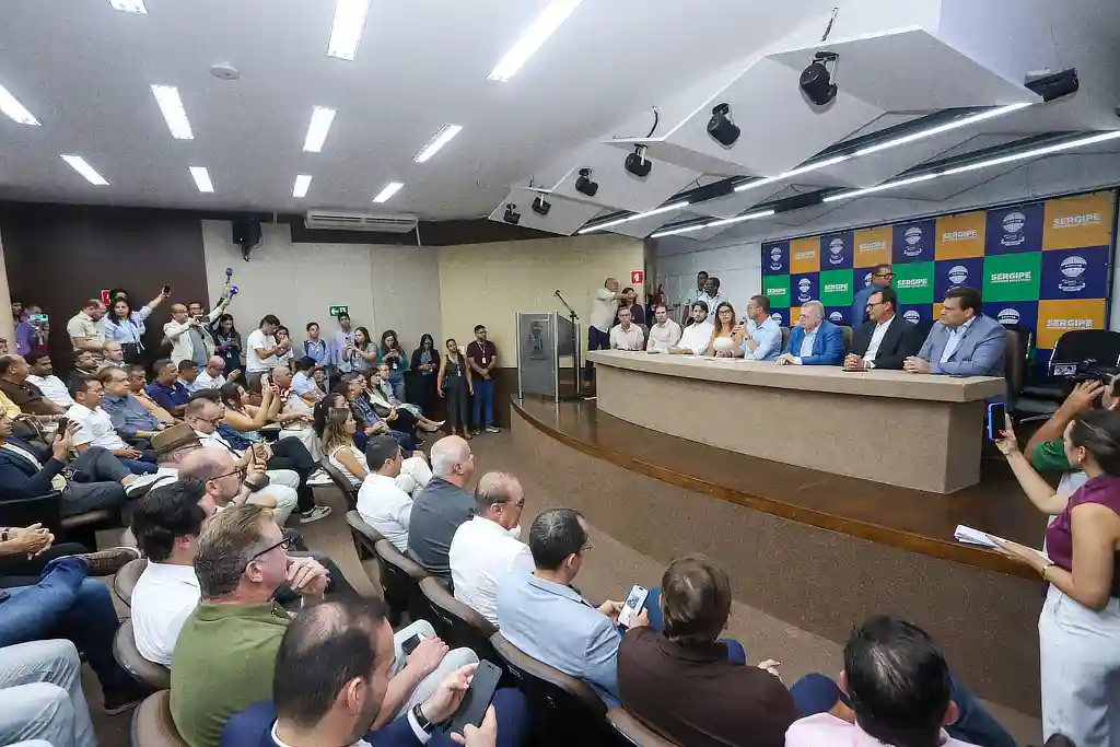 Governador Fábio Mitidieri apresenta novos Secretários de Estado