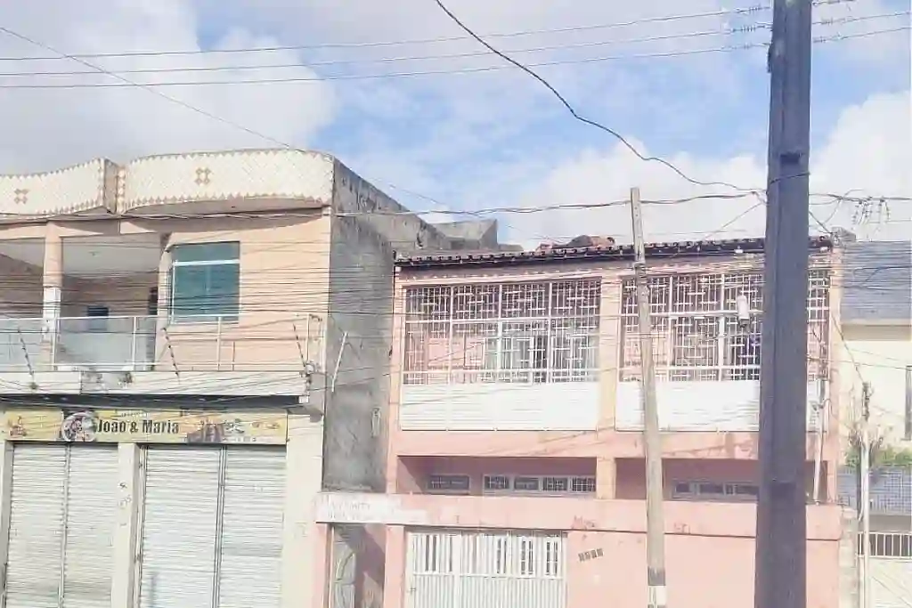 Homem mata três familiares a facadas em Aracaju