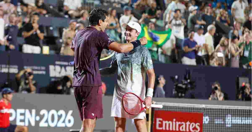 Em regime de duplas, João Fonseca vai à final 1 João Fonseca e Marcelo Melo na final do Rio Open
