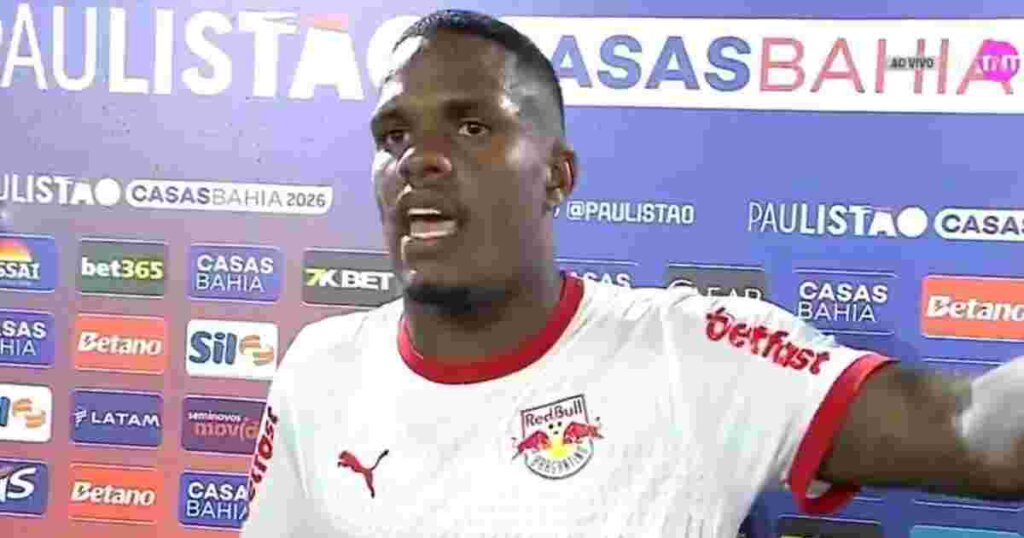 Jogador Gustavo Marques, do Bragantino, durante coletiva