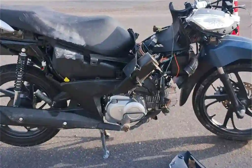 Mulher morre após colidir motocicleta contra poste em Aracaju