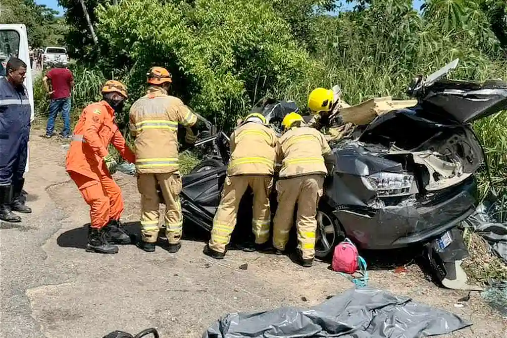 Acidente deixa 4 mortos da mesma família em Sergipe