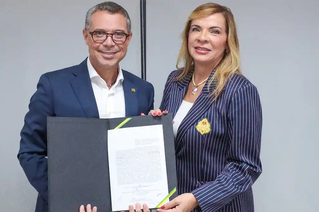 Governador Fábio Mitidieri e a desembargadora Iolanda Guimarães