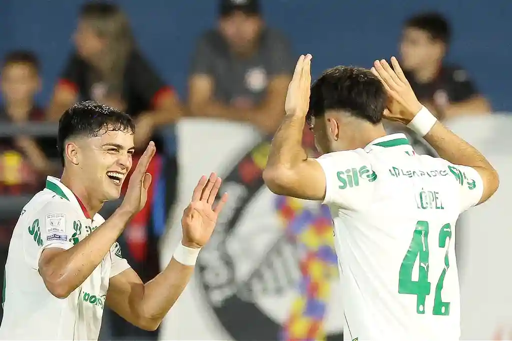 Rodada do Brasileirão: Palmeiras segue líder; Flamengo goleia 1 Flaco López comemora gol pelo Palmeiras