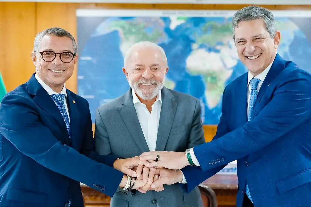 Fábio e Rogério oficializam chapa com bênção de Lula