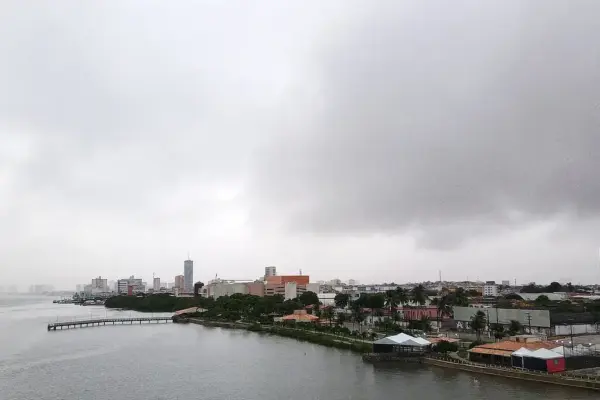 Defesa Civil emite Alerta Amarelo de chuvas em Aracaju