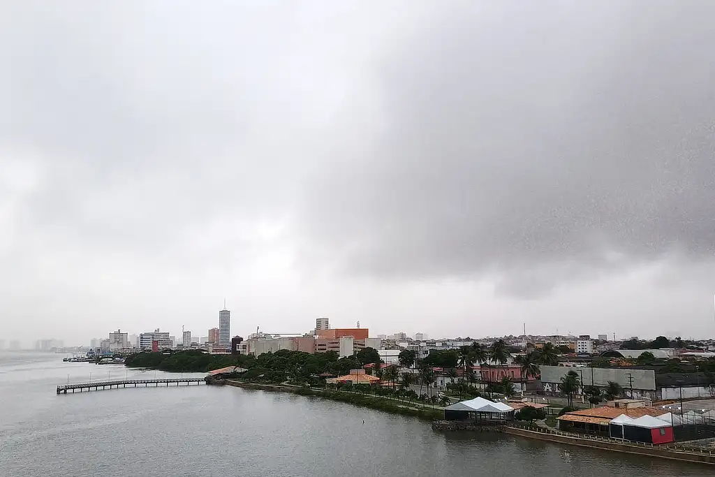 Defesa Civil emite Alerta Amarelo de chuvas em Aracaju