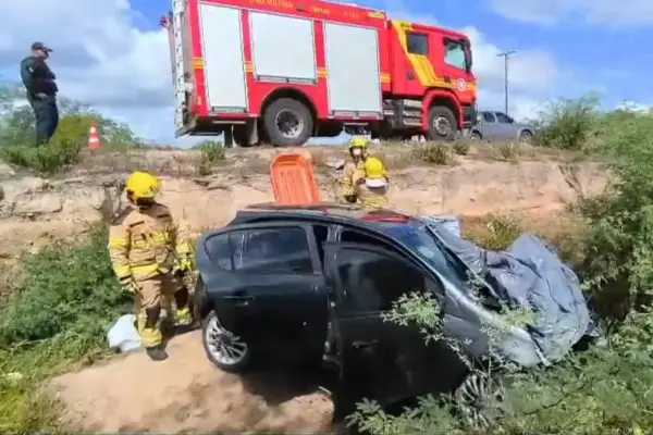 Acidente na SE-407 mata pai e filho em Poço Redondo