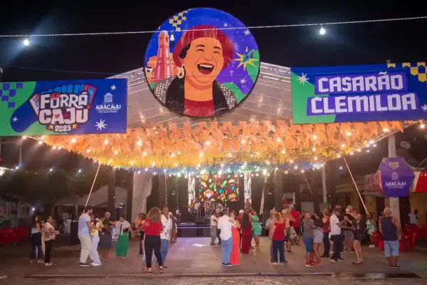 Barracão da Clemilda no Forró Caju