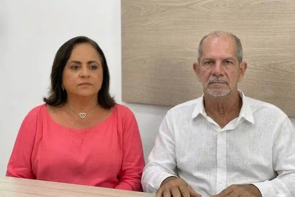 Vice-prefeita Maria Rozângela (Bojota) e o prefeito Janilson Alves