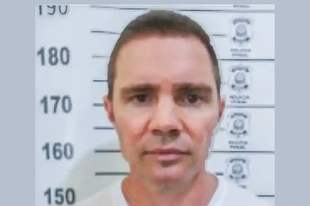 Daniel Vorcaro, dono do Banco Master, fichado pela Polícia Federal