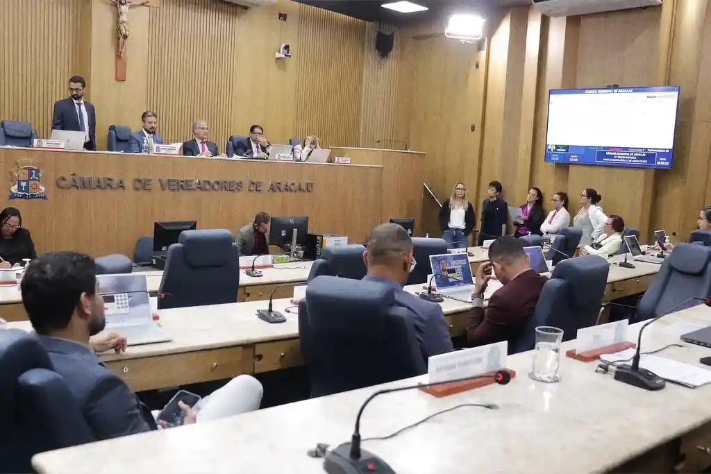Câmara de Aracaju define regras para emendas impositivas 1 Vereadores durante sessão no Plenário da Câmara Municipal de Aracaju
