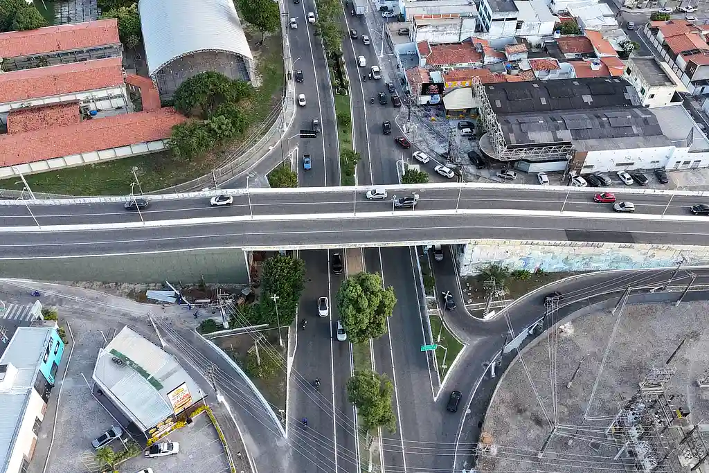 Obra no viaduto da Francisco Porto altera trânsito em Aracaju 1 Vista aérea do viaduto da Francisco Porto, em Aracaju, que passa por obras de revitalização