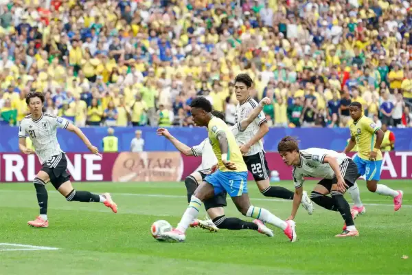 Vini Jr. em jogo contra o Japão no mata-mata da Copa 2026