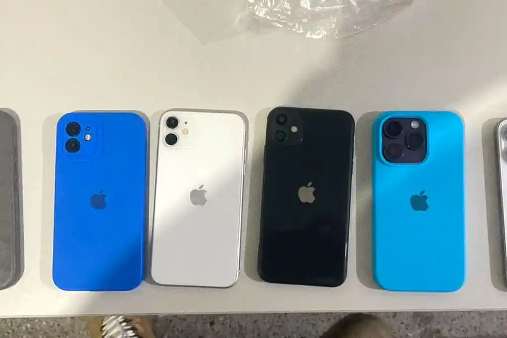 Polícia desarticula esquema de celulares roubados no Forró Caju 1 Imagem de celulares recuperados em ação da Polícia Civil que desarticulou esquema de revenda de aparelhos furtados em Aracaju