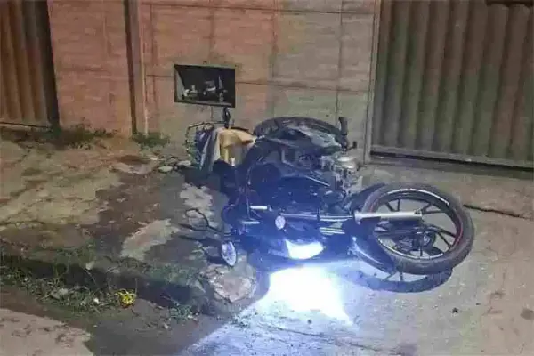 Fuga de moto acaba em acidente e 2 presos em Aracaju