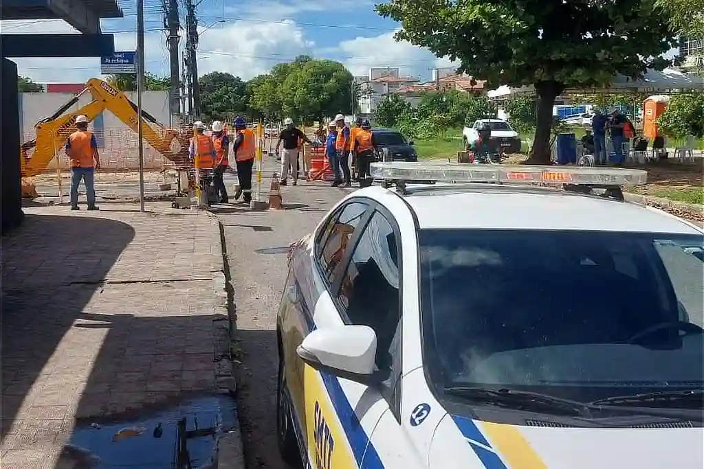 Obras da Iguá causam bloqueio total na avenida Maranhão em Aracaju 1 Obras da Iguá causam bloqueio total na Avenida Maranhão em Aracaju