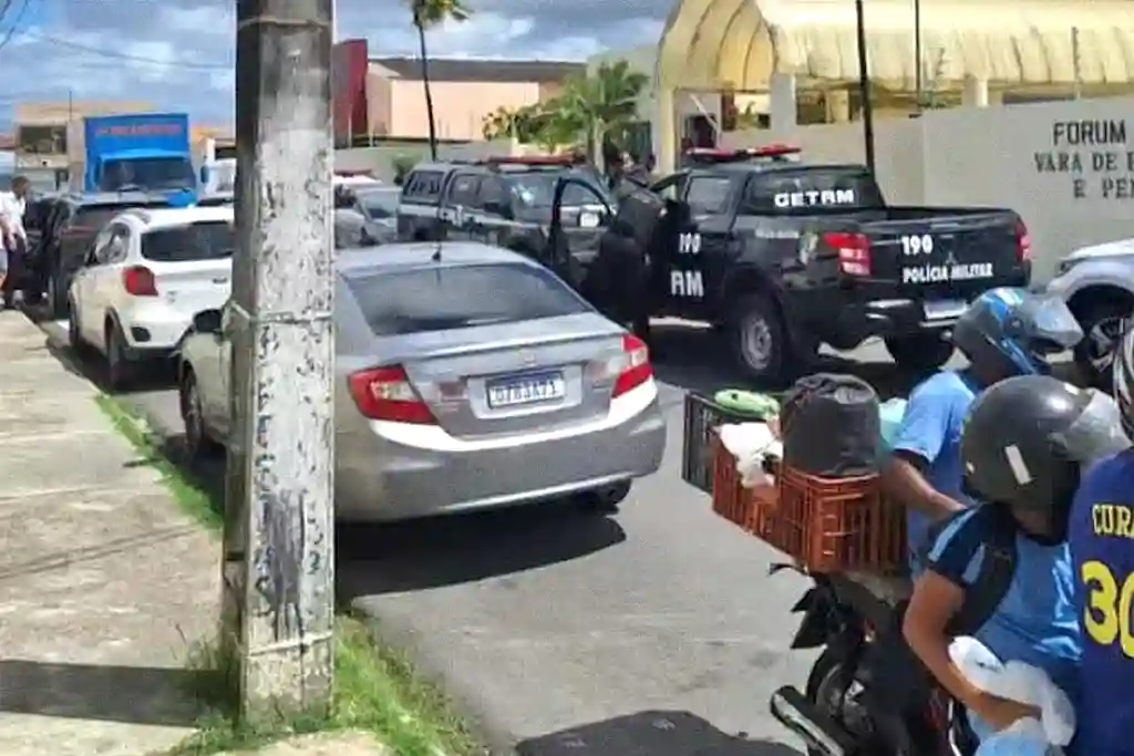 Advogado baleado em fórum de Aracaju fala sobre o ataque 1 Advogado e cliente são baleados na entrada de fórum em Aracaju