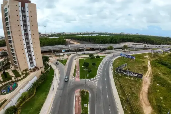 Avenida Tancredo Neves terá retorno fechado a partir de quinta em Aracaju, devido às obras do complexo viário