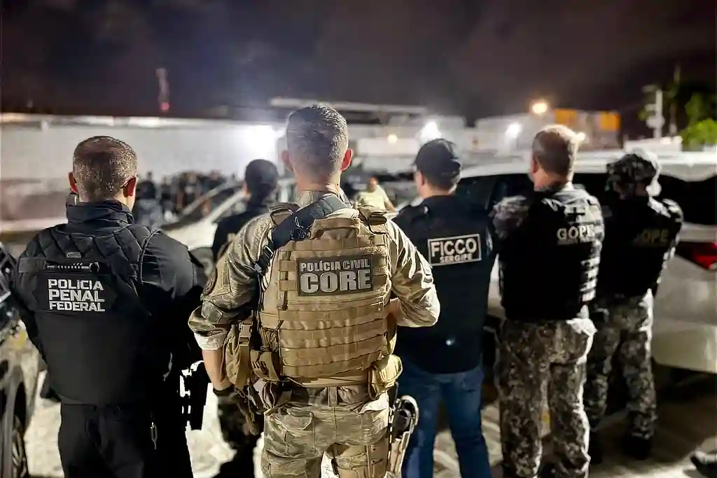 FICCO/SE cumpre 13 mandados de prisão por tráfico em Sergipe 2 Forças de segurança da FICCO/SE, durante a Operação Chemical IV