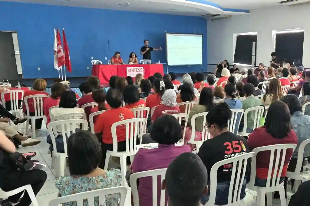 Professores de Sergipe em greve após governo acionar o STF