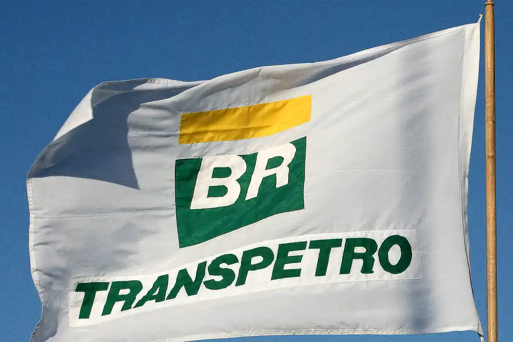 Transpetro abre concurso com 281 vagas e salários de até R$ 15 mil 1 Bandeira da Transpetro, subsidiária de logística da Petrobras