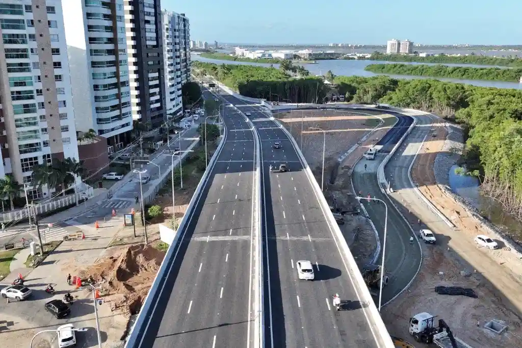 Acesso à avenida Tancredo Neves muda nesta quarta em Aracaju 1 Acesso à avenida Tancredo Neves muda em Aracaju. Na imagem, vista aérea do Complexo Viário Maria do Carmo