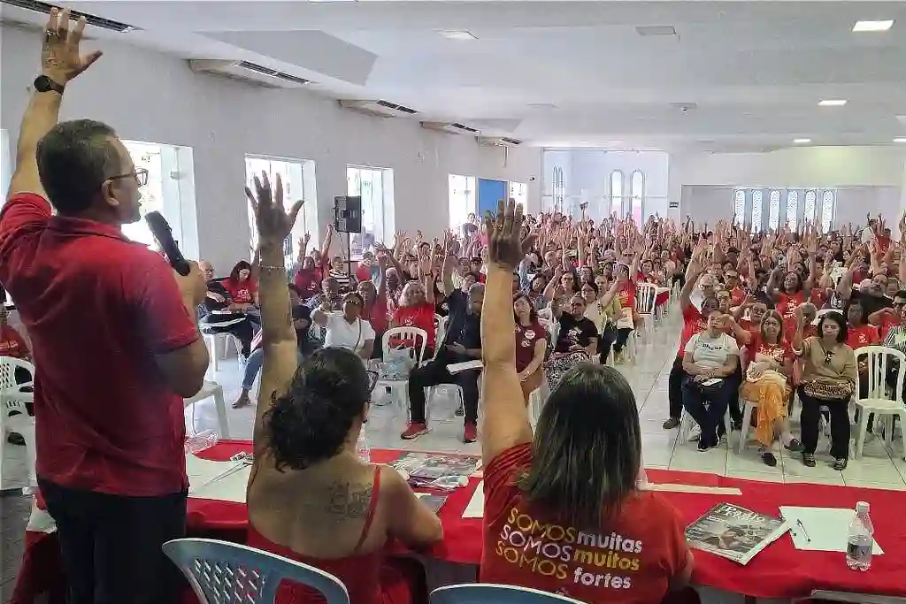Professores de Sergipe decretam greve por tempo indeterminado